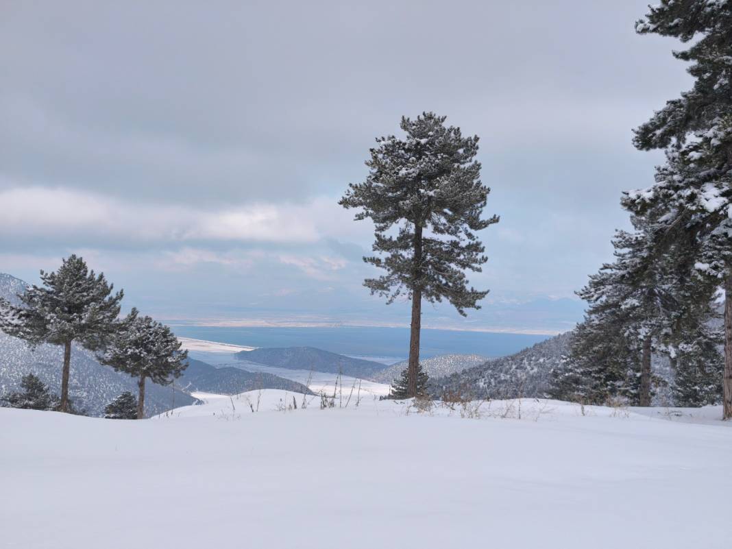 Konya’nın kar altındaki yaylası bir masal diyarına dönüştü 17